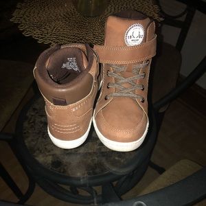 H&M Toddler boy 13c high top sneakers